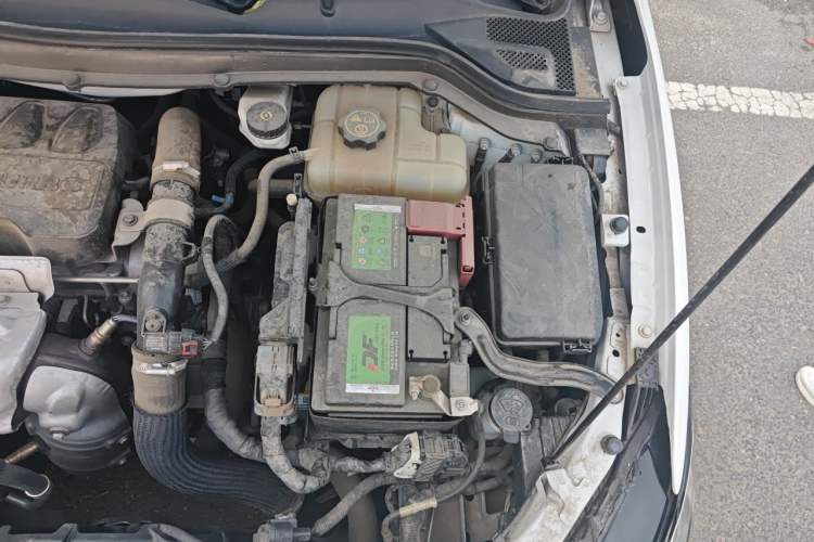 Used Buick GT 2019 15T Dual-Clutch Connected Elite Model China VI Engine Bay Left