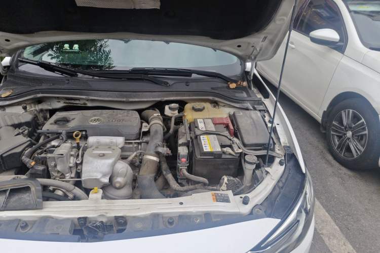 Used Buick GT 2019 18T Automatic Connected Elite Model China VI Standard Engine Bay Left