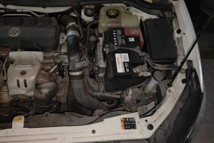 Used Buick GT 2019 18T Automatic Connected Flagship Version China V Standard Engine Bay Left