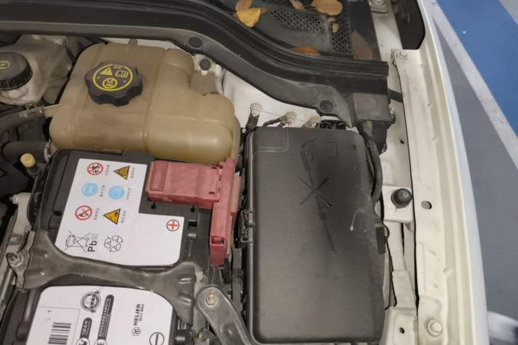 Used Buick GT 2019 15T Dual-Clutch Connected Elite Version China V Standard Engine Bay Left