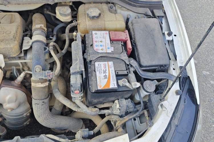 Used Buick GT 2019 15T Dual-Clutch Advanced Version China VI Standard Engine Bay Left