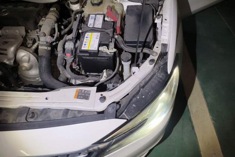 Used Buick GT 2019 15T Dual-Clutch Connected Elite Model China VI Engine Bay Left