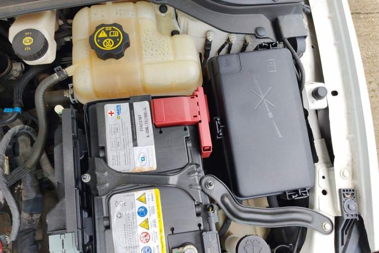 Used Buick GT 2019 15T Dual-Clutch Advanced Version China VI Standard Engine Bay Left
