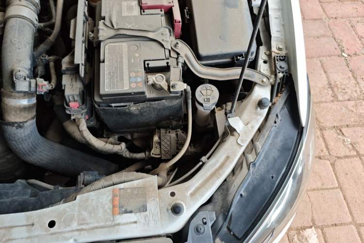 Used Buick GT 2019 18T Automatic Connected Elite Model China VI Standard Engine Bay Left
