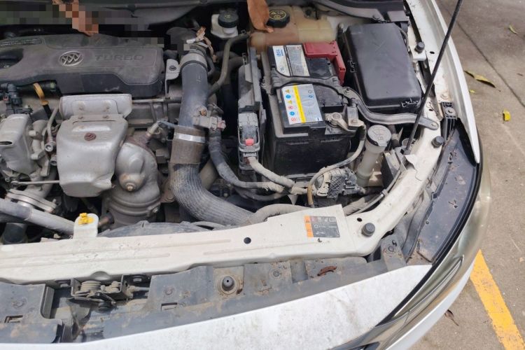 Used Buick GT 2019 18T Automatic Connected Elite Model China VI Standard Engine Bay Left