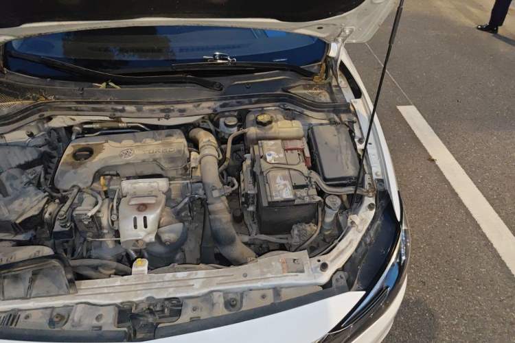 Used Buick GT 2019 18T Automatic Connected Elite Model China V Standard Engine Bay Left