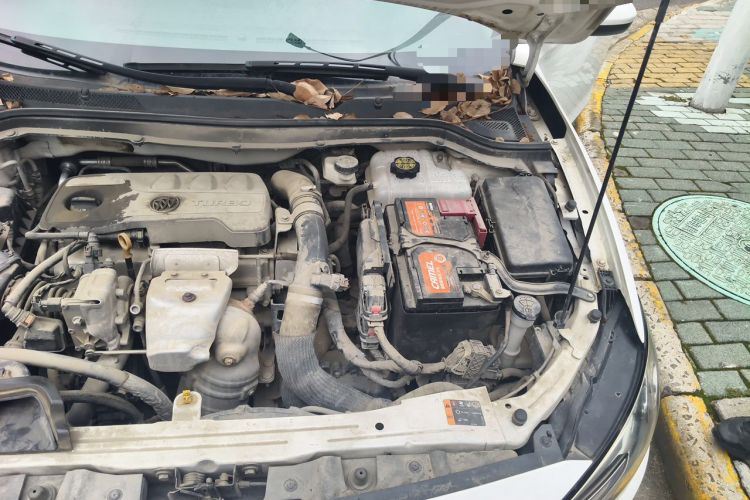 Used Buick GT 2019 18T Automatic Connected Elite Model China V Standard Engine Bay Left