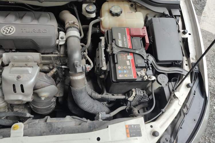 Used Buick GT 2019 18T Automatic Connected Elite Model China V Standard Engine Bay Left