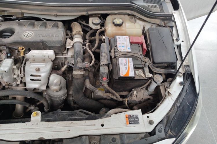 Used Buick GT 2019 15T Dual-Clutch Connected Elite Model China VI Engine Bay Left