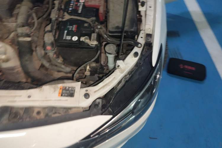 Used Buick GT 2019 15T Dual-Clutch Connected Elite Model China VI Engine Bay Left