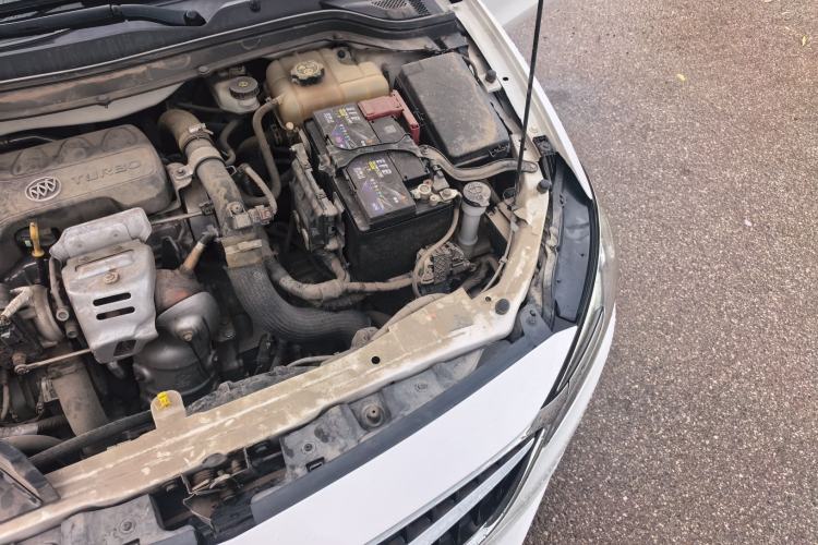Used Buick GT 2019 15T Dual-Clutch Connected Elite Version China V Standard Engine Bay Left