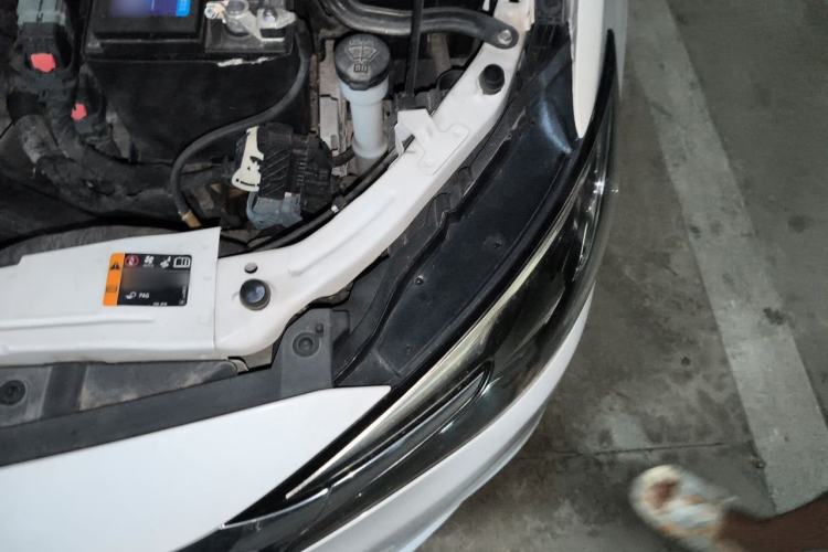 Used Buick GT 2019 18T Automatic Connected Elite Model China VI Standard Engine Bay Left