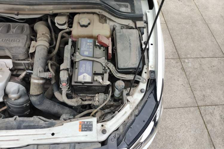 Used Buick GT 2019 18T Automatic Connected Elite Model China VI Standard Engine Bay Left