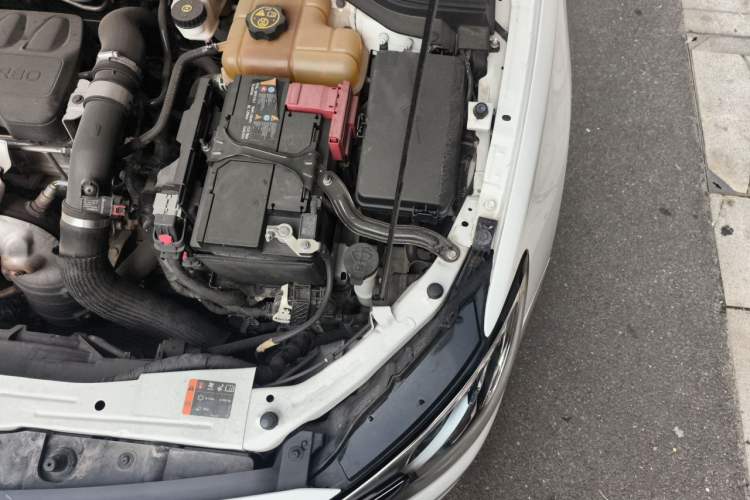 Used Buick GT 2019 18T Automatic Connected Elite Model China V Standard Engine Bay Left