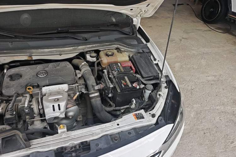 Used Buick GT 2019 18T Automatic Connected Elite Model China V Standard Engine Bay Left