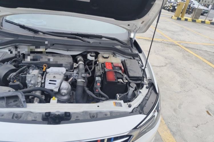 Used Buick GT 2019 15T Dual-Clutch Connected Elite Model China VI Engine Bay Left