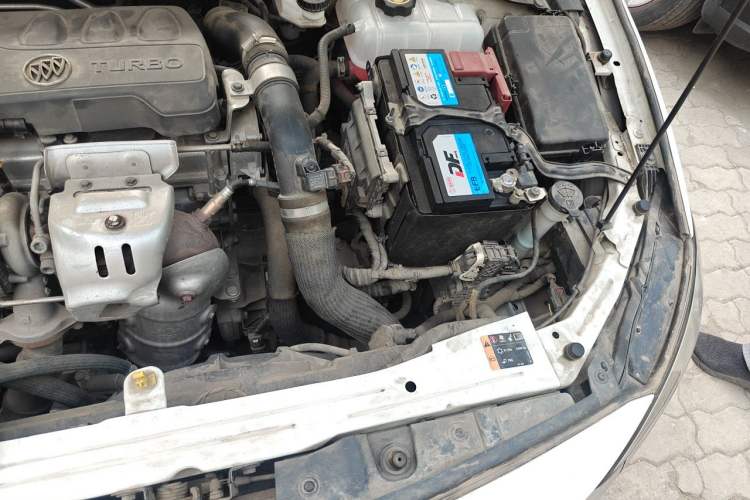 Used Buick GT 2019 18T Automatic Connected Elite Model China V Standard Engine Bay Left