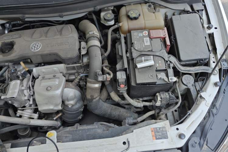 Used Buick GT 2019 18T Automatic Connected Elite Model China VI Standard Engine Bay Left