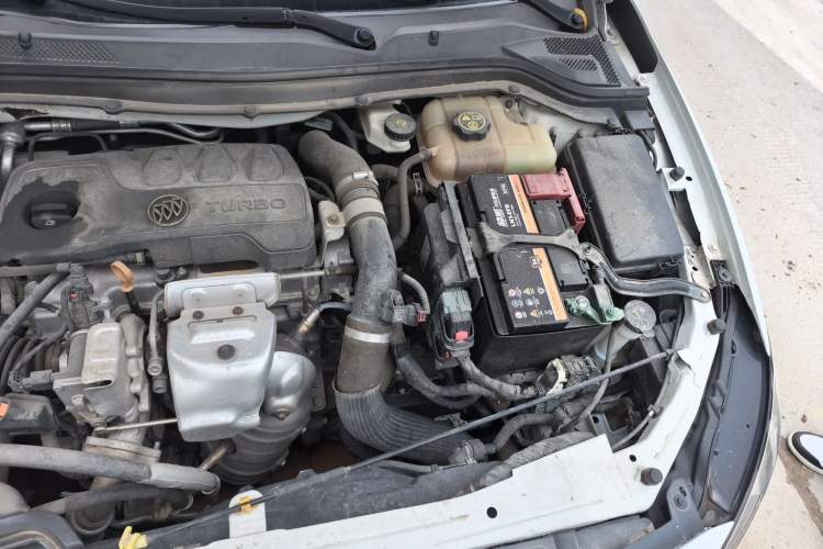Used Buick GT 2019 18T Automatic Connected Elite Model China VI Standard Engine Bay Left