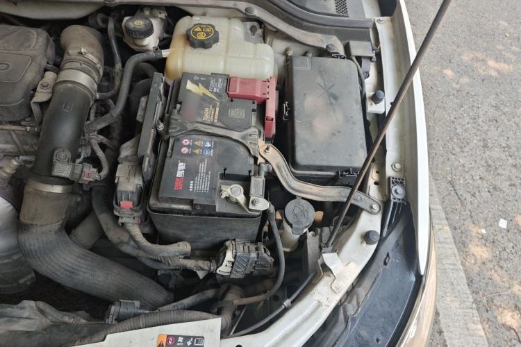 Used Buick GT 2019 18T Automatic Connected Elite Model China V Standard Engine Bay Left