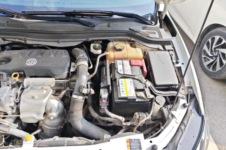 Used Buick GT 2019 18T Automatic Connected Elite Model China VI Standard Engine Bay Left