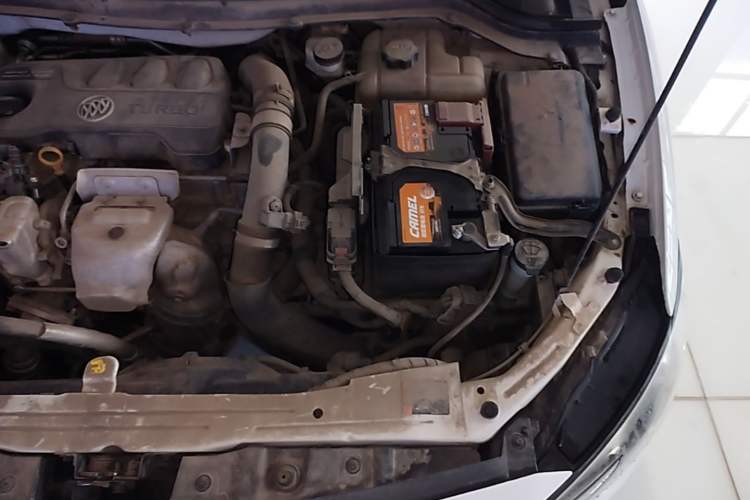 Used Buick GT 2019 18T Automatic Connected Elite Model China VI Standard Engine Bay Left