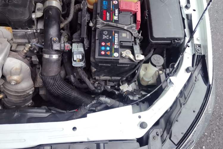 Used Buick GT 2019 18T Automatic Connected Elite Model China VI Standard Engine Bay Left