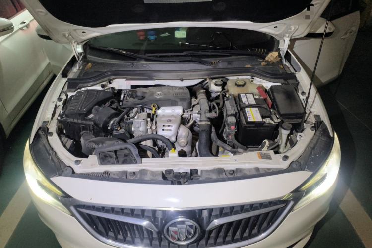 Used Buick GT 2019 15T Dual-Clutch Connected Elite Model China VI Engine Bay