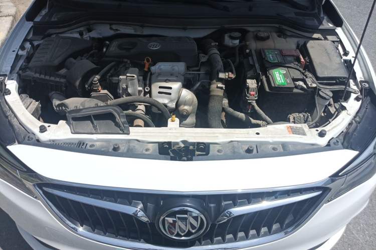 Used Buick GT 2019 15T Dual-Clutch Connected Elite Model China VI Engine Bay