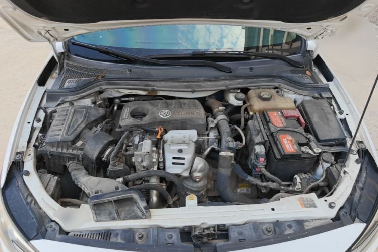 Used Buick GT 2019 15T Dual-Clutch Connected Elite Model China VI Engine Bay