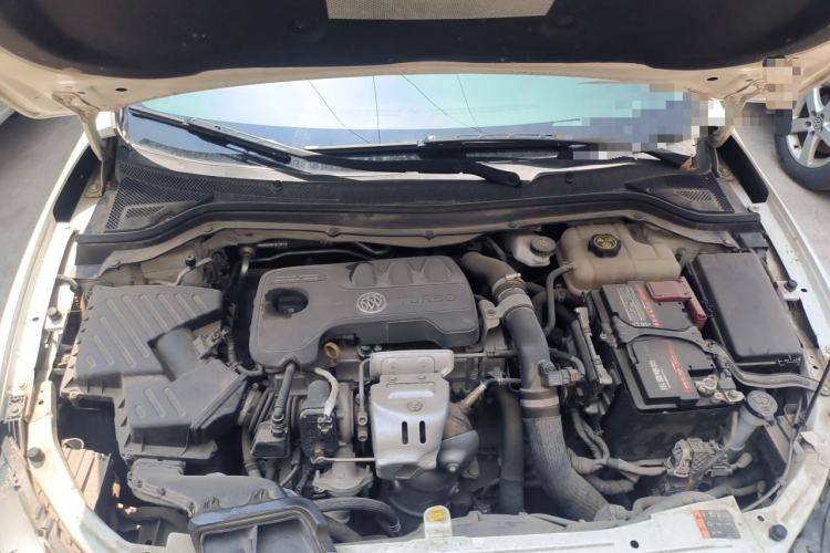 Used Buick GT 2019 18T Automatic Connected Flagship Version China VI Standard Engine Bay
