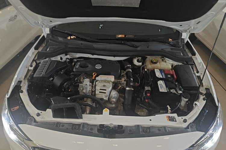 Used Buick GT 2019 15T Dual-Clutch Connected Elite Model China VI Engine Bay