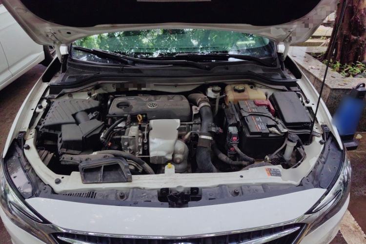 Used Buick GT 2019 18T Automatic Connected Elite Model China VI Standard Engine Bay