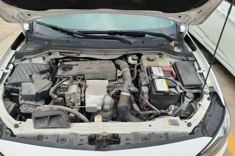 Used Buick GT 2019 18T Automatic Connected Elite Model China VI Standard Engine Bay