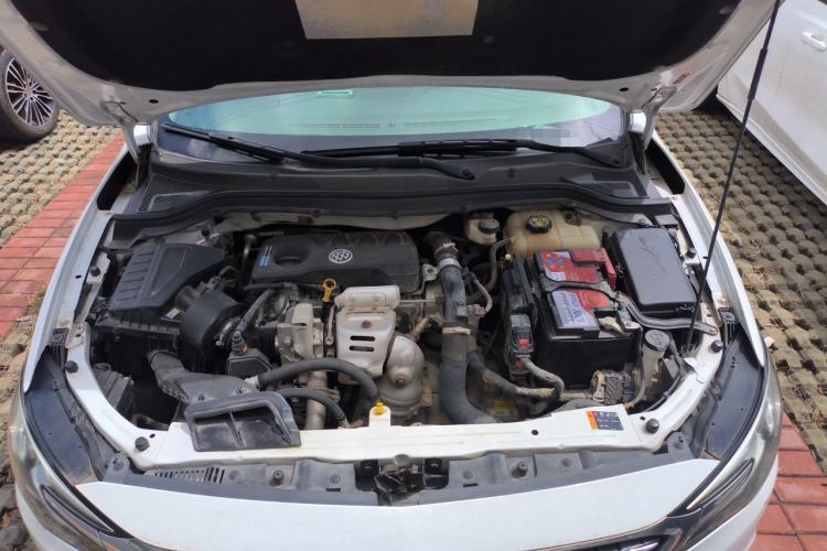 Used Buick GT 2019 15T Dual-Clutch Connected Elite Model China VI Engine Bay