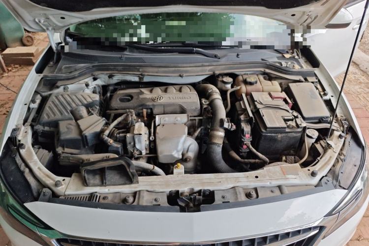 Used Buick GT 2019 18T Automatic Connected Elite Model China VI Standard Engine Bay
