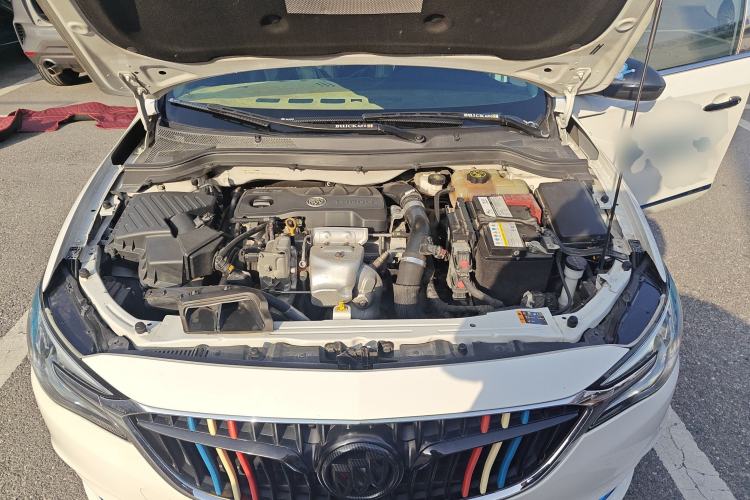 Used Buick GT 2019 18T Automatic Connected Elite Model China VI Standard Engine Bay