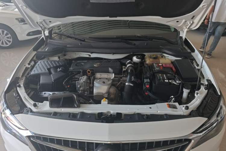 Used Buick GT 2019 18T Automatic Connected Elite Model China VI Standard Engine Bay