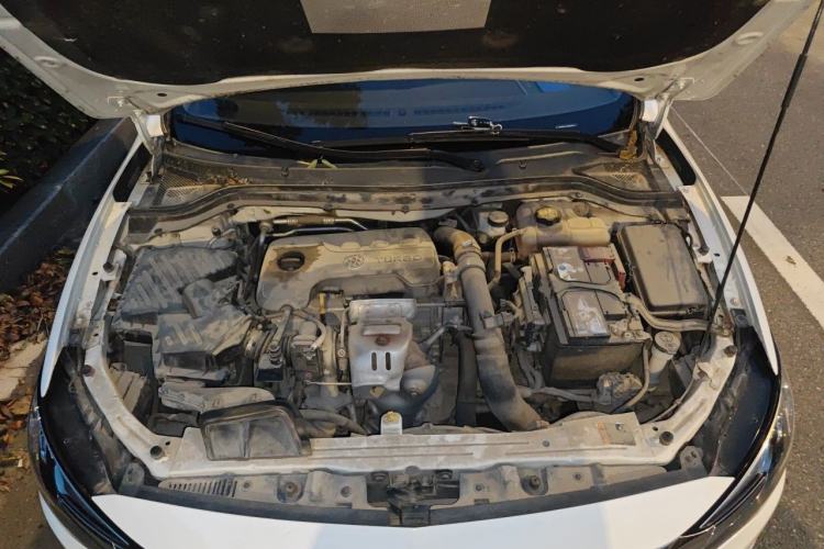 Used Buick GT 2019 18T Automatic Connected Elite Model China V Standard Engine Bay
