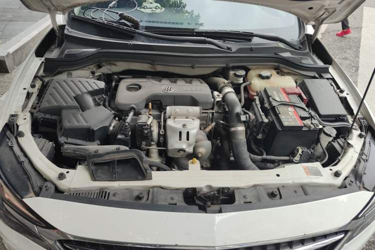 Used Buick GT 2019 18T Automatic Connected Elite Model China V Standard Engine Bay