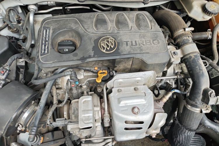 Used Buick GT 2019 15T Dual-Clutch Advanced Version China VI Standard Engine Bay