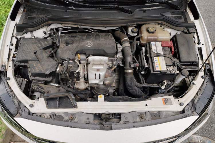 Used Buick GT 2019 18T Automatic Connected Elite Model China V Standard Engine Bay