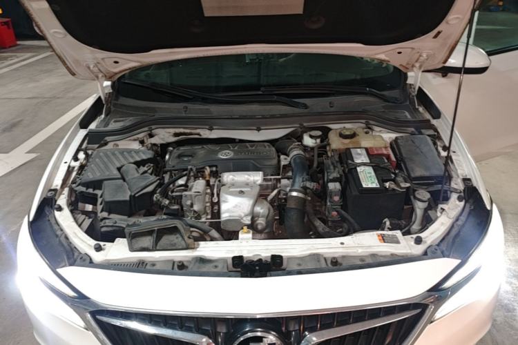 Used Buick GT 2019 18T Automatic Connected Elite Model China VI Standard Engine Bay