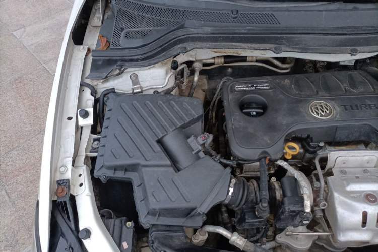Used Buick GT 2019 18T Automatic Connected Elite Model China V Standard Engine Bay Right