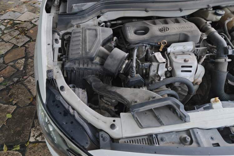 Used Buick GT 2019 15T Dual-Clutch Connected Elite Model China VI Engine Bay Right