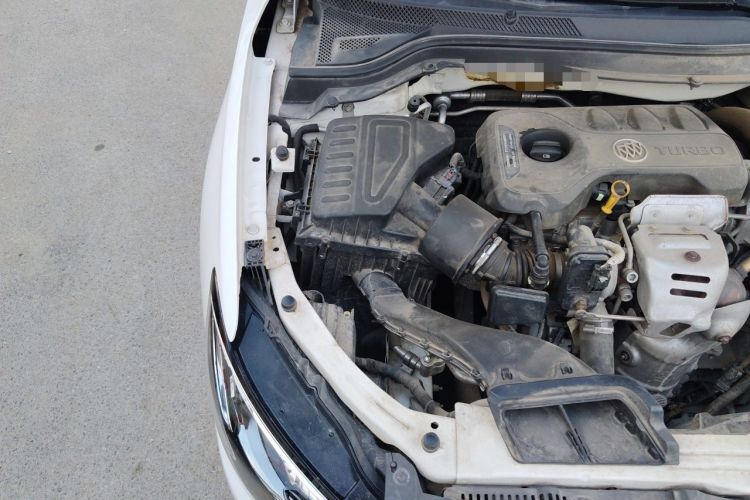 Used Buick GT 2019 15T Dual-Clutch Connected Elite Version China V Standard Engine Bay Right