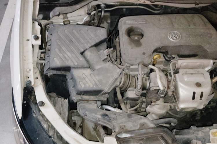Used Buick GT 2019 18T Automatic Connected Flagship Version China VI Standard Engine Bay Right