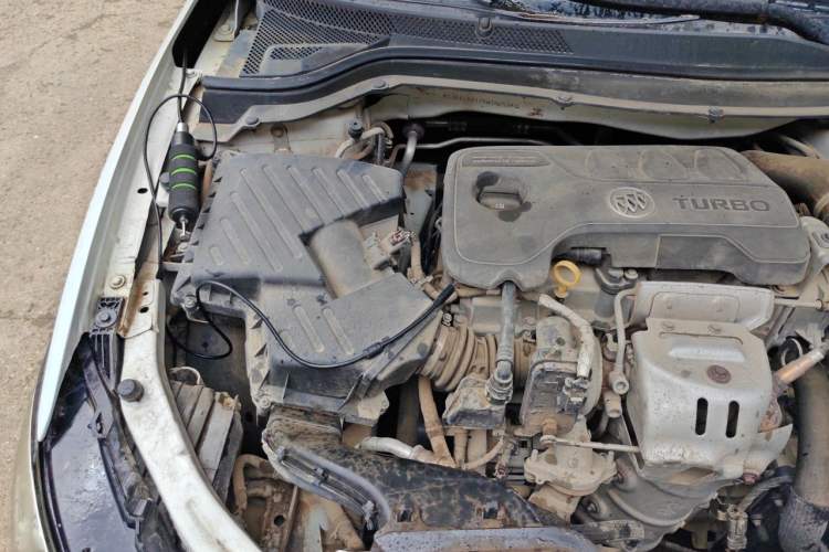 Used Buick GT 2019 18T Automatic Connected Elite Model China V Standard Engine Bay Right