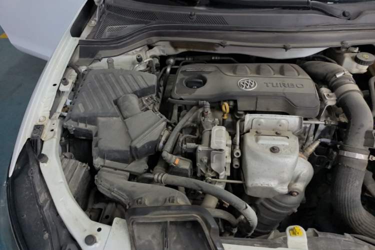 Used Buick GT 2019 18T Automatic Connected Elite Model China VI Standard Engine Bay Right
