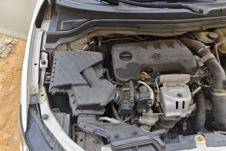 Used Buick GT 2019 18T Automatic Connected Flagship Version China VI Standard Engine Bay Right